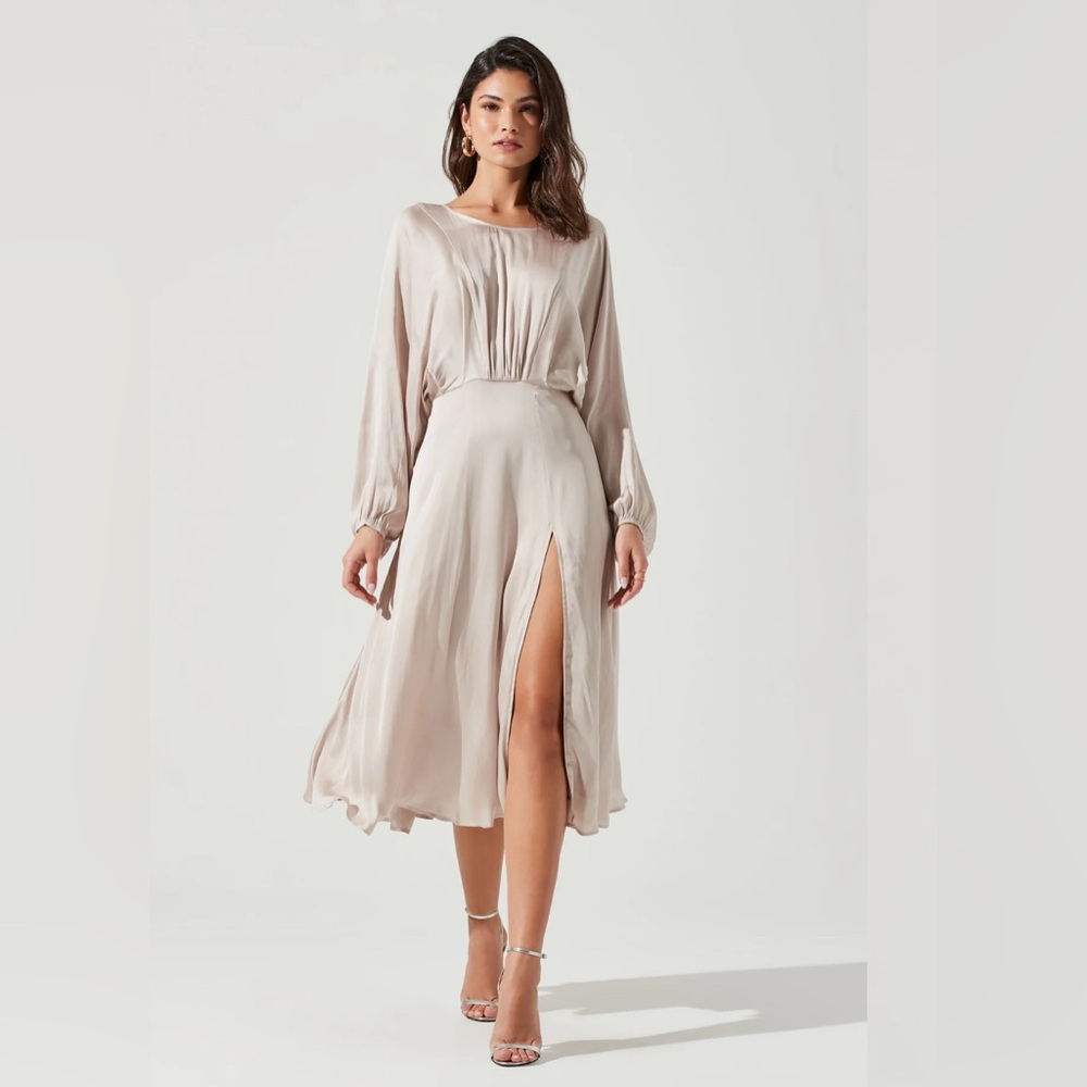Astr Marin Dolman Sleeve Midi Dress